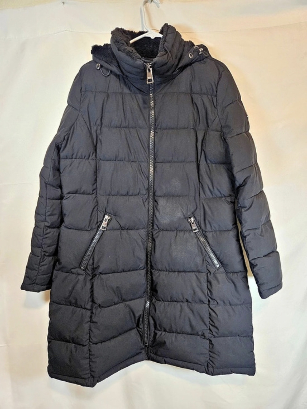 Andrew Marc Black Puffer Coat Size Large